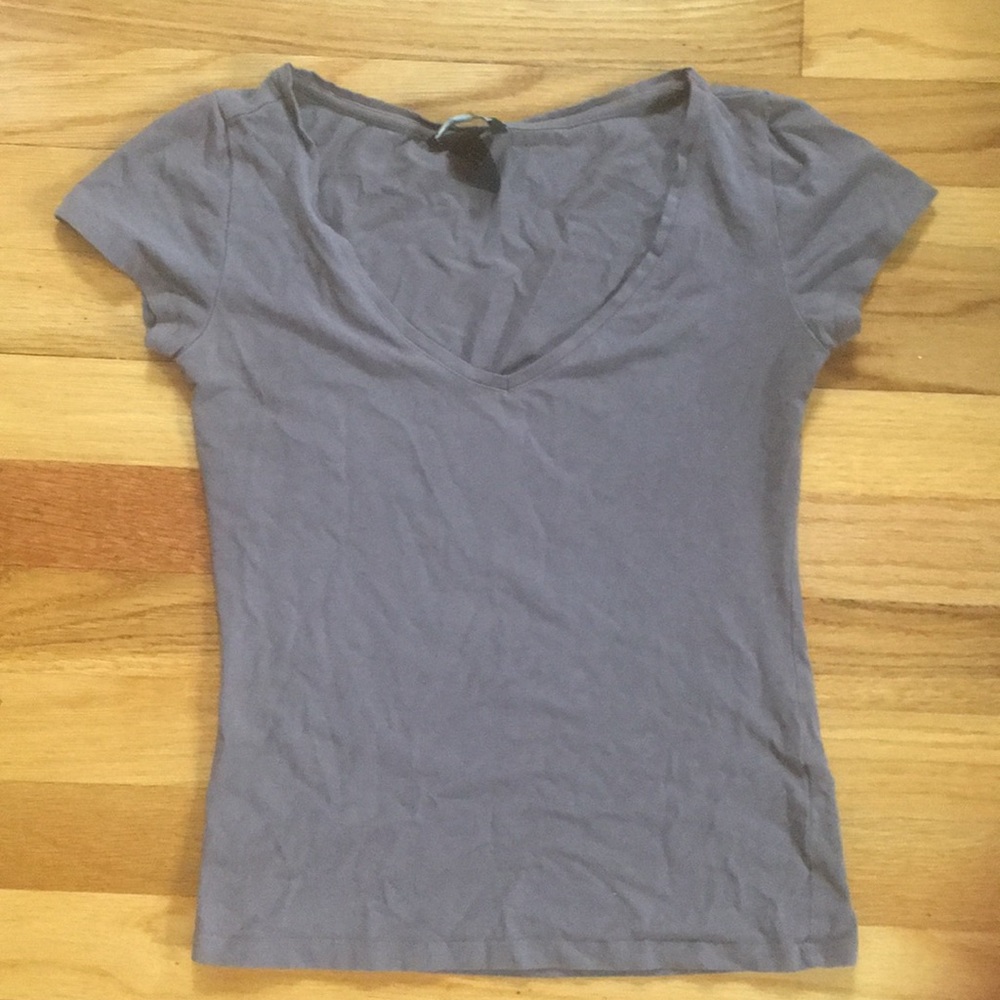 Basic H&M Tee!! 💜